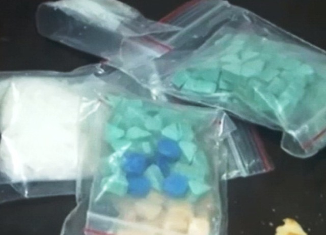 Bắt lượng lớn ma túy tổng hợp tại sân ga