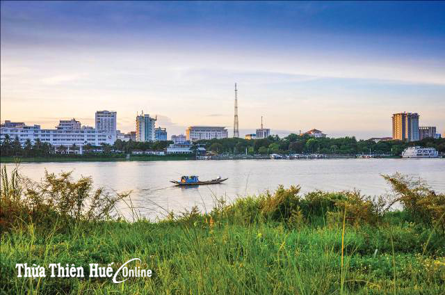 Công viên đôi bờ sông Hương Sẽ thôi đơn điệu