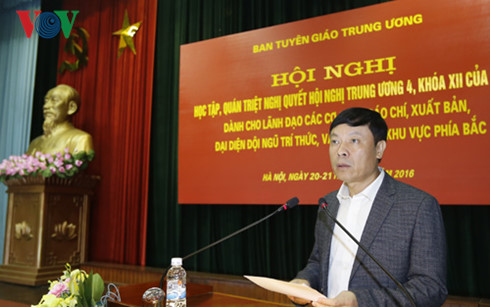 Lãnh đạo cơ quan báo chí, văn nghệ sĩ quán triệt Nghị quyết TƯ 4