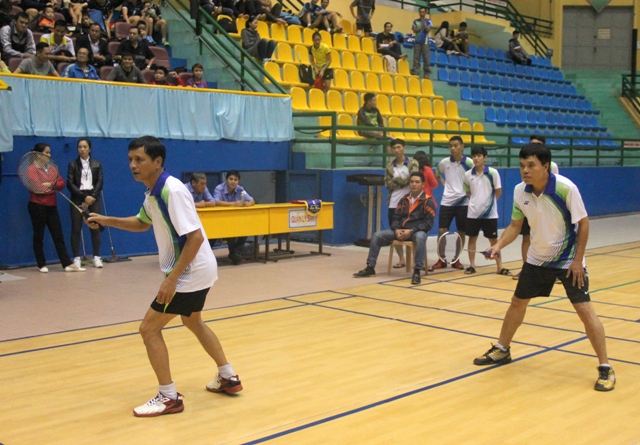 Khởi tranh giải vô địch cầu lông các lứa tuổi CLB tỉnh