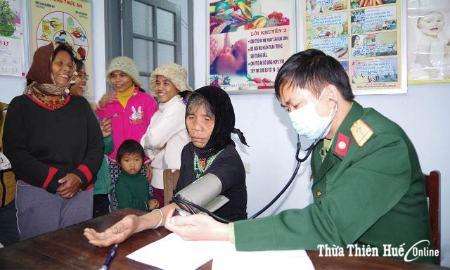 Kỷ niệm về với đồng bào