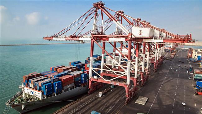 Iran Xuất khẩu tăng, thặng dư thương mại dương