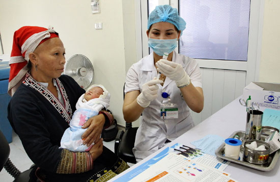 Điểm nhấn của công tác tiêm chủng mở rộng năm 2016