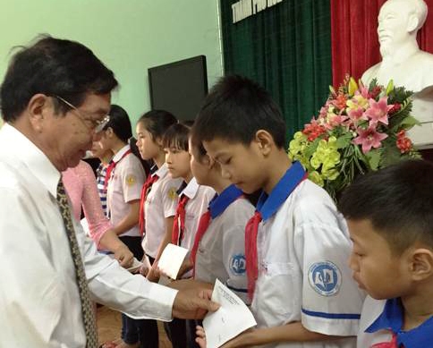 Khuyến học Thừa Thiên Huế và những dấu ấn trong năm 2016