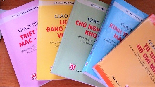 Thiết kế lại chương trình lý luận chính trị cho các trường đại học