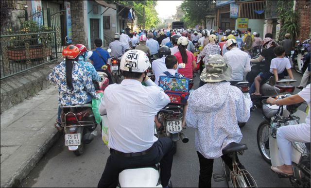 Siết chuyện cấp bằng, học luật