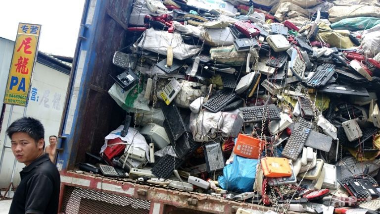 Rác thải điện tử nguy hại tăng mạnh ở Châu Á
