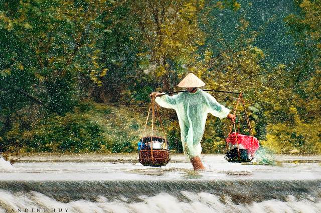 Giọt mực của mưa Huế