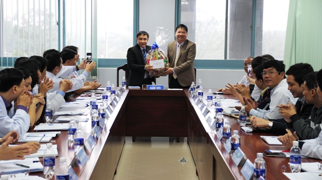 Phó chủ tịch UBND tỉnh Nguyễn Dung chúc tết cơ sở 2 bệnh viện Trung ương Huế