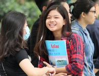 Hy vọng nền giáo dục nước nhà sẽ tiếp tục đi lên mạnh mẽ