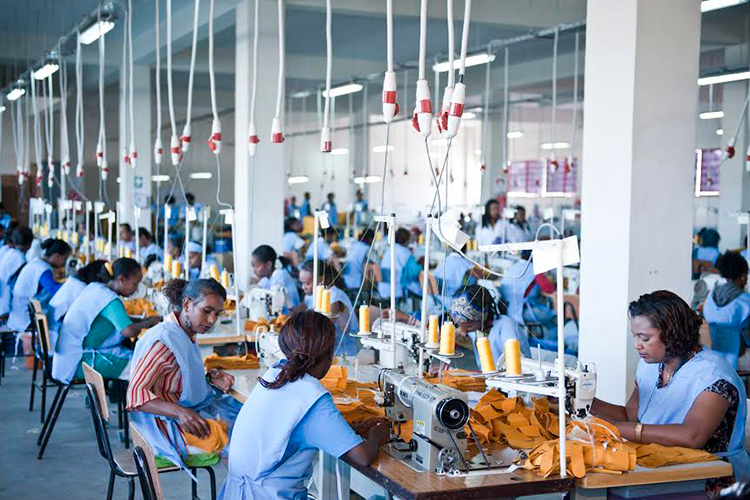 Anh đẩy mạnh việc làm và thương mại cho các nước nghèo nhất thế giới