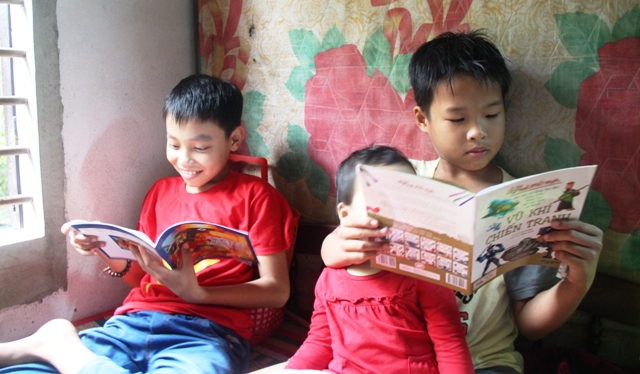 Lì xì bằng sách