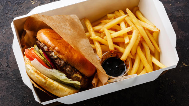 1 3 bao bì thức ăn nhanh chứa hóa chất độc hại