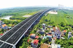Gắn phát triển kết cấu hạ tầng trong nước với khu vực