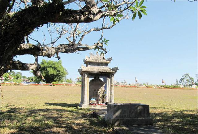 Những câu hỏi quanh tấm bia của ngôi mộ hiệp táng ở chùa Ba Đồn