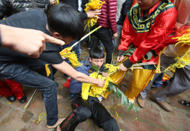 Cần có quy định xử phạt thật nặng những tiêu cực trong Lễ hội