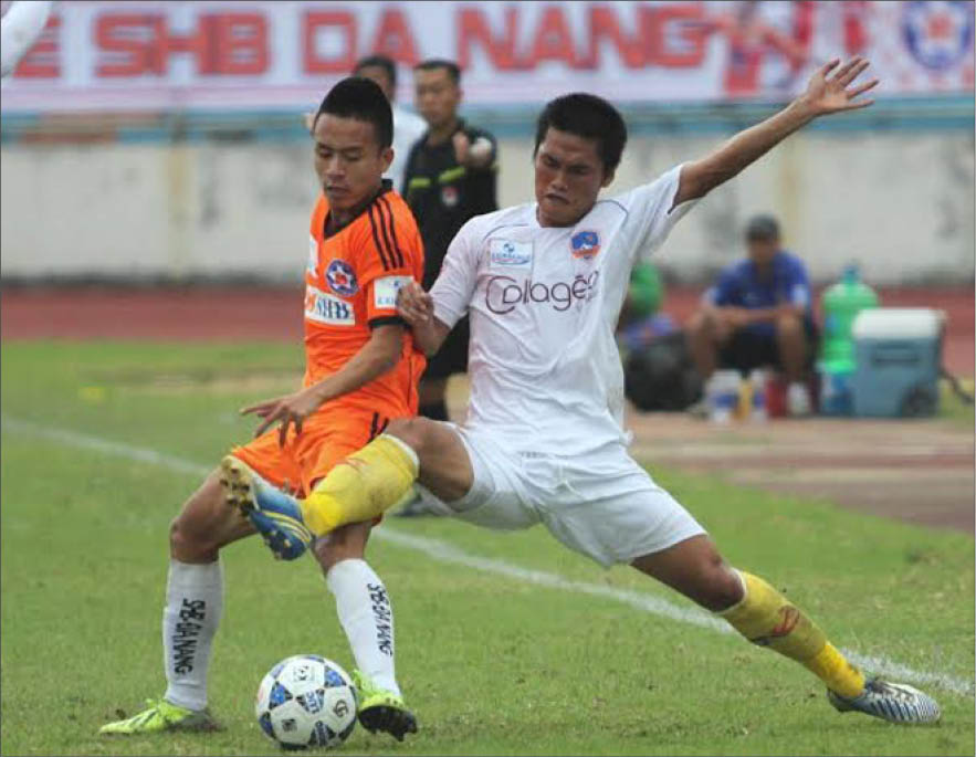 Hấp dẫn cuộc chiến hai đầu