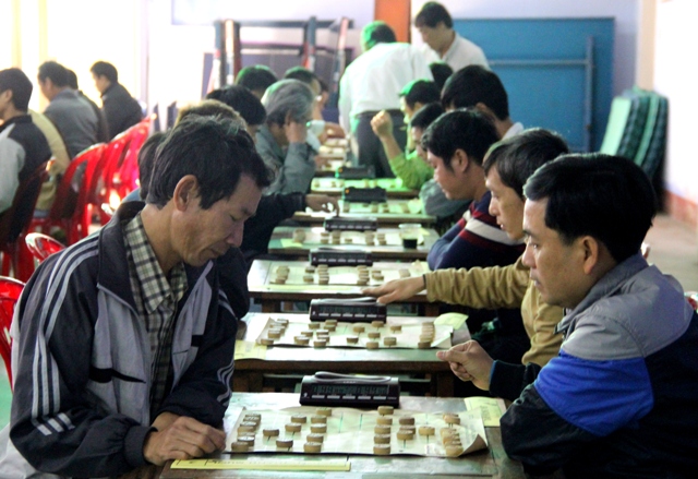 Gần 100 VĐV tham dự giải cờ tướng truyền thống TP Huế
