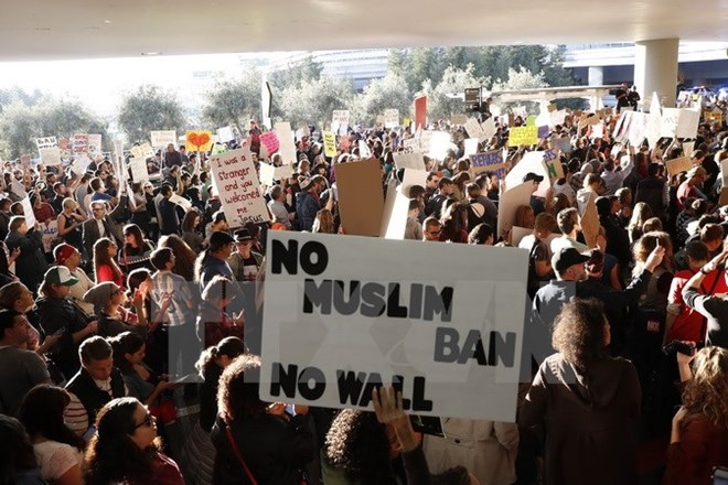 Thông tin mới về sắc lệnh hạn chế nhập cảnh của ông Donald Trump