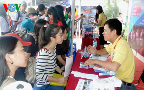 Hơn 225 000 cử nhân, thạc sĩ thất nghiệp Lỗ hổng về khởi nghiệp