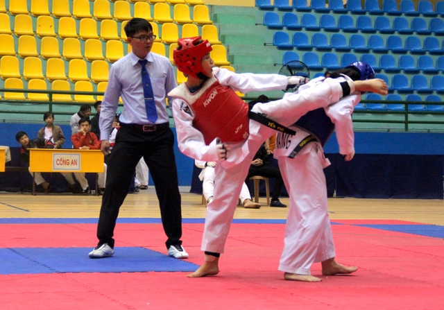 Gần 150 VĐV tham dự giải vô địch Taekwondo học sinh toàn quốc