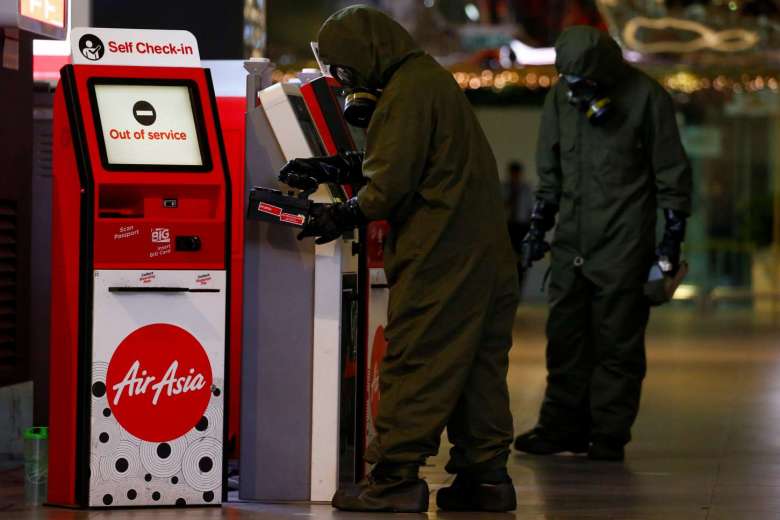 Malaysia khử độc sân bay Kuala Lumpur