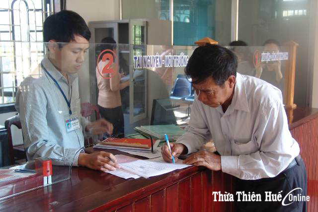 Bước chuyển trong cải cách hành chính ở Hương Trà