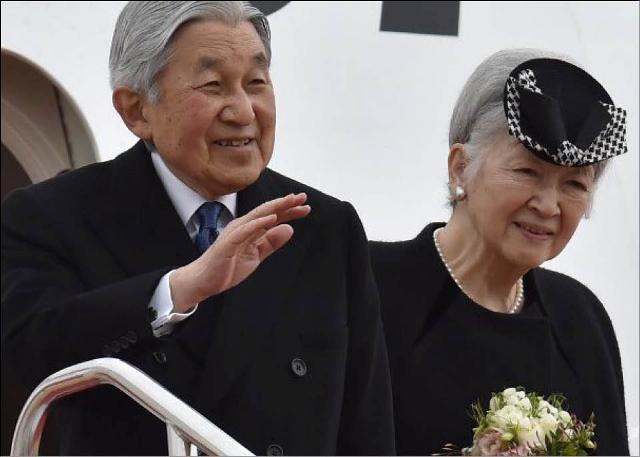 Nhà Vua và Hoàng hậu Nhật Bản bắt đầu chuyến thăm Việt Nam