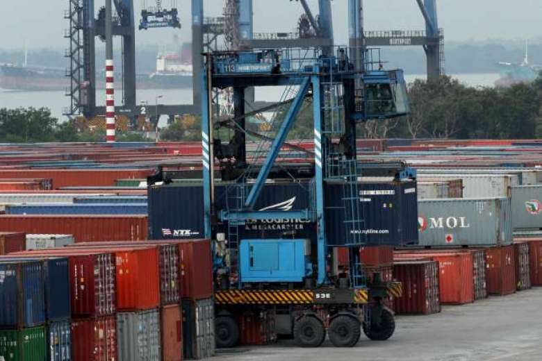 Malaysia Xuất khẩu đạt mức tăng nhanh nhất trong hơn một năm