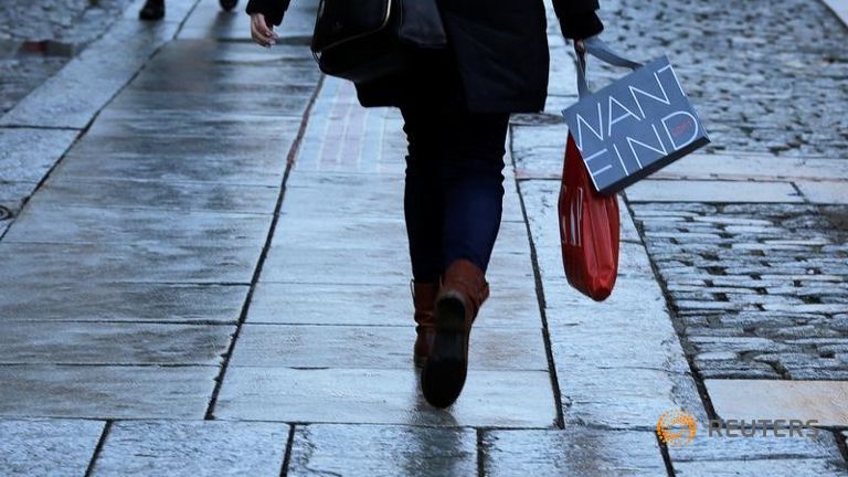 Mỹ Khu vực dịch vụ tăng trưởng nhanh nhất trong 15 tháng