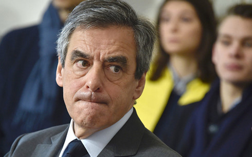 Ứng viên Tổng thống Pháp Fillon quyết tranh cử bất chấp nhiều bất lợi