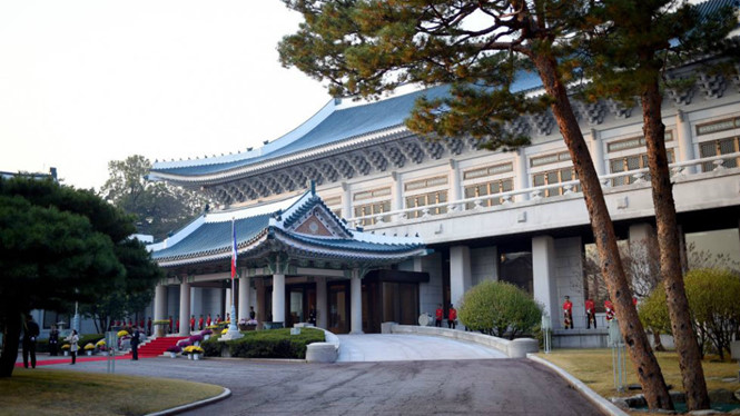 Bà Park Geun-Hye bị buộc rời khỏi Nhà Xanh ngay lập tức