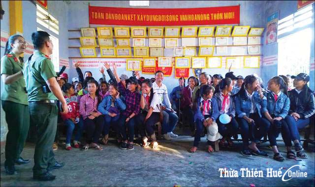 Cầu nối yêu thương