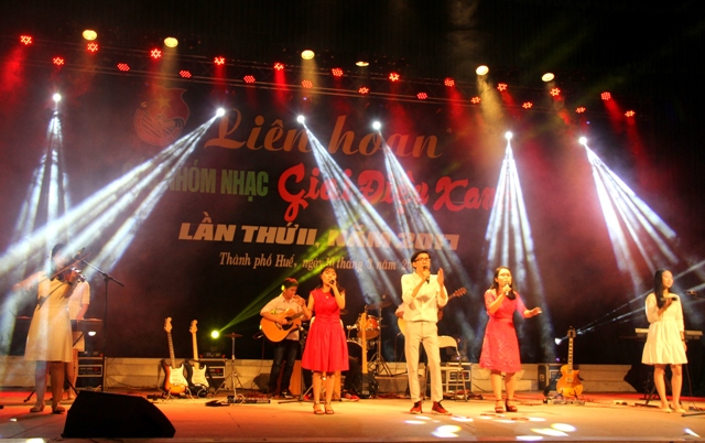 Trường THPT Chuyên Quốc học Huế giành giải Nhất