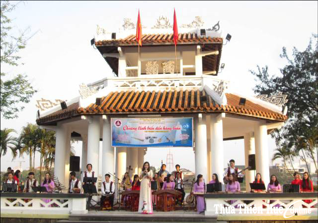 Khám phá âm nhạc đường phố ở Huế