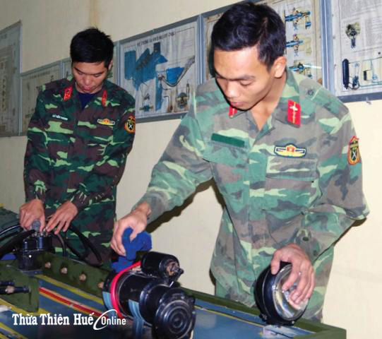 Thượng úy Lữ Tiến Thành nhiệt tình, năng động