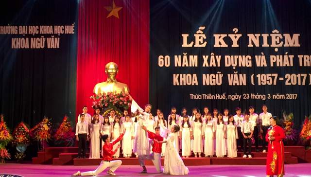 Khoa Ngữ văn Trường đại học Khoa học kỷ niệm 60 năm xây dựng và phát triển