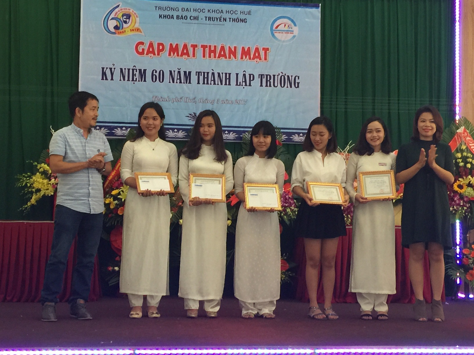 Hơn 600 sinh viên đang theo học khoa Báo chí - Truyền thông