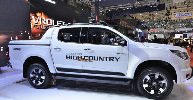 Cứ 10 xe bán tải nhập về Việt Nam, có 9 xe đến từ Thái Lan