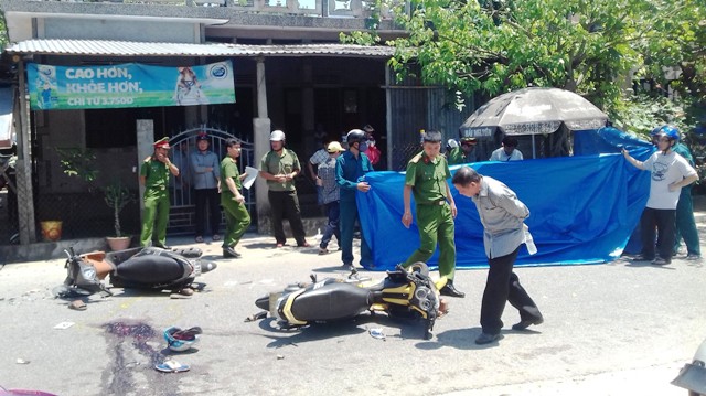 Va chạm xe máy, 3 người thương vong