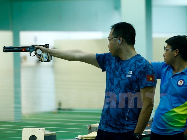 Giành HCV thứ hai, Hoàng Xuân Vinh lập kỷ lục quốc gia mới