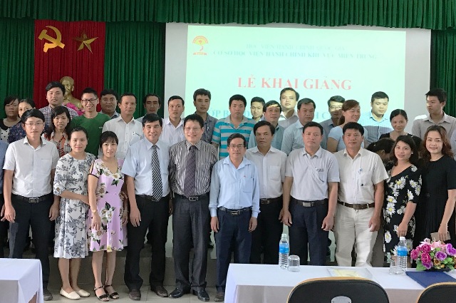 Hơn 70 học viên tham gia lớp Quản lý Nhà nước chương trình chuyên viên