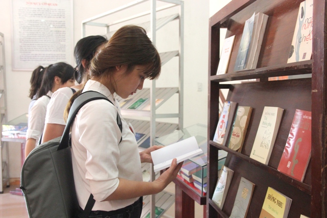 Trưng bày - triển lãm 250 đầu sách của các nhà văn Huế