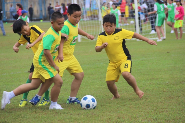 540 cầu thủ nhí TP Huế tham gia ngày hội bóng đá vui