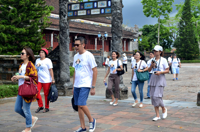 Đoàn famtrip Thái Lan khảo sát tuyến điểm du lịch tại Huế