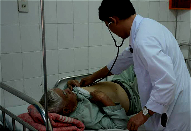 Một ngày với Khoa Nội Tổng hợp - Lão bệnh