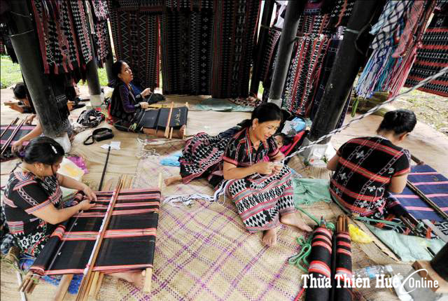 Tiếng thì thầm của làng nghề