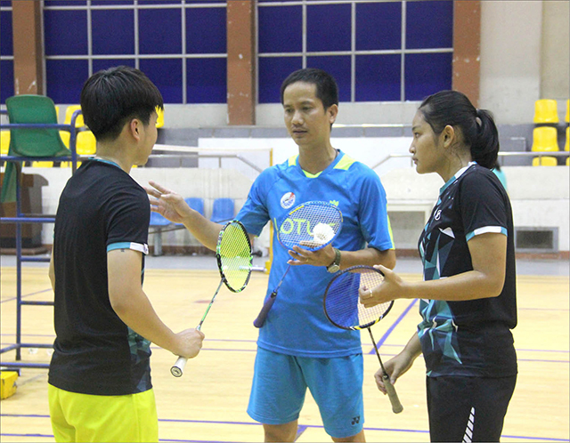 Cầu lông  những hy vọng mong manh