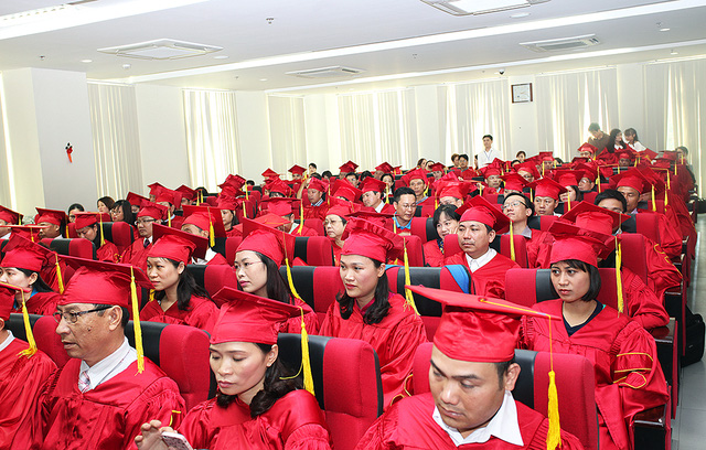 Siết chặt mở ngành đào tạo tiến sĩ, thạc sĩ