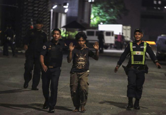 Khủng bố kinh hoàng ở thủ đô Philippines, 36 người thiệt mạng